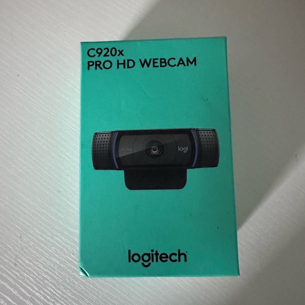 Logitech C920x HD Webcam - Black and Blue